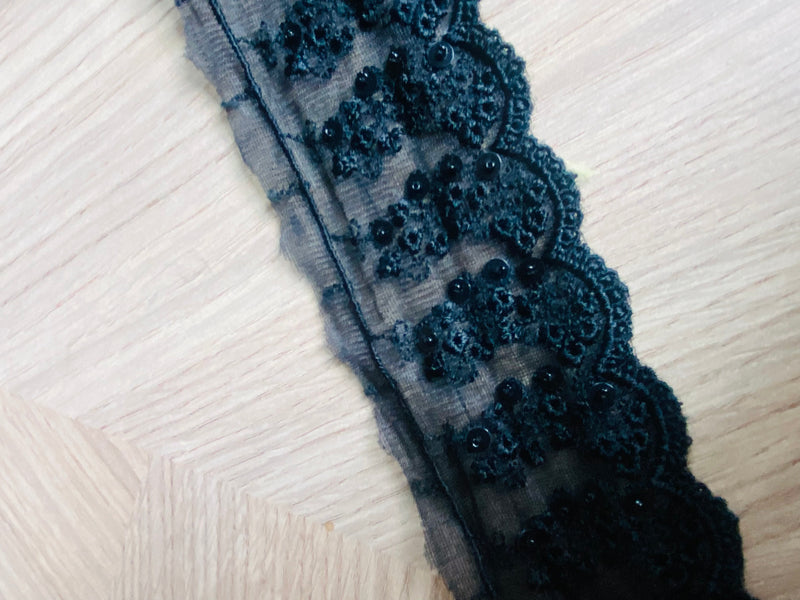 App Deal Lady Deirdre Beaded Lace Trim Black
