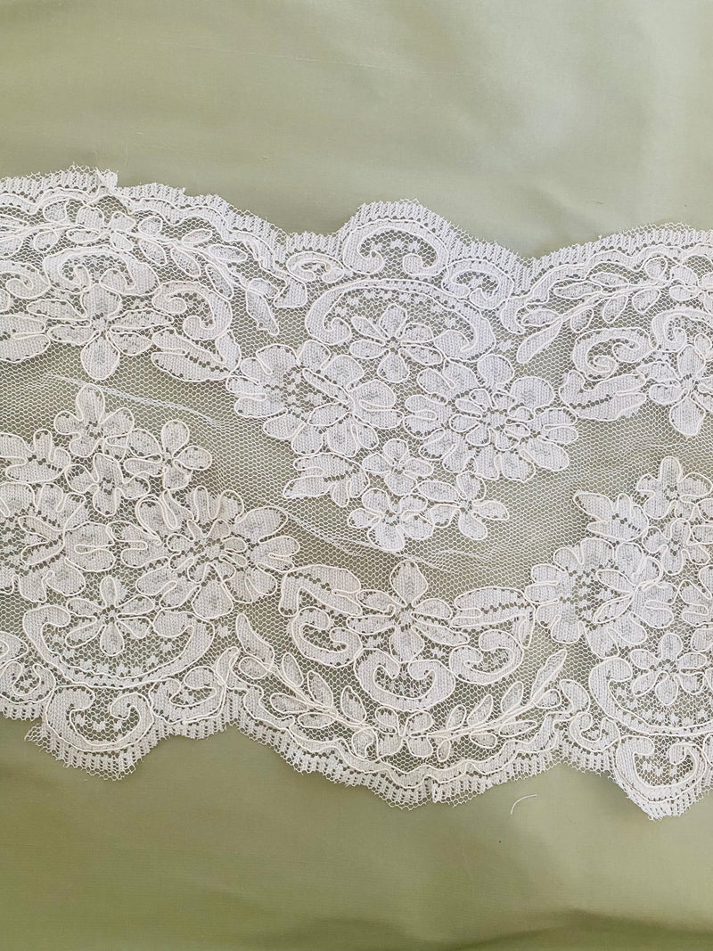 App Deal: Duchess Dela Embroidered Lace- White
