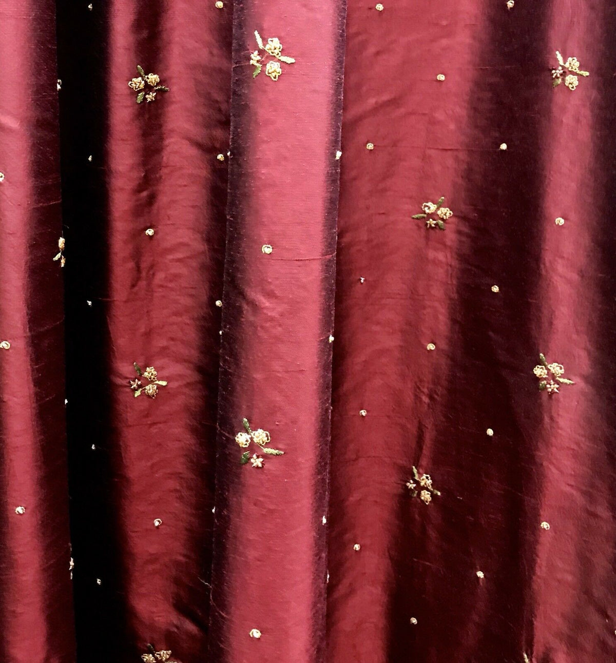 SALE! Queen Jane Beaded 100% Silk Dupioni Fabric - Red & Iridescent Black Tones - Fancy Styles Fabric Pierre Frey Lee Jofa Brunschwig & Fils