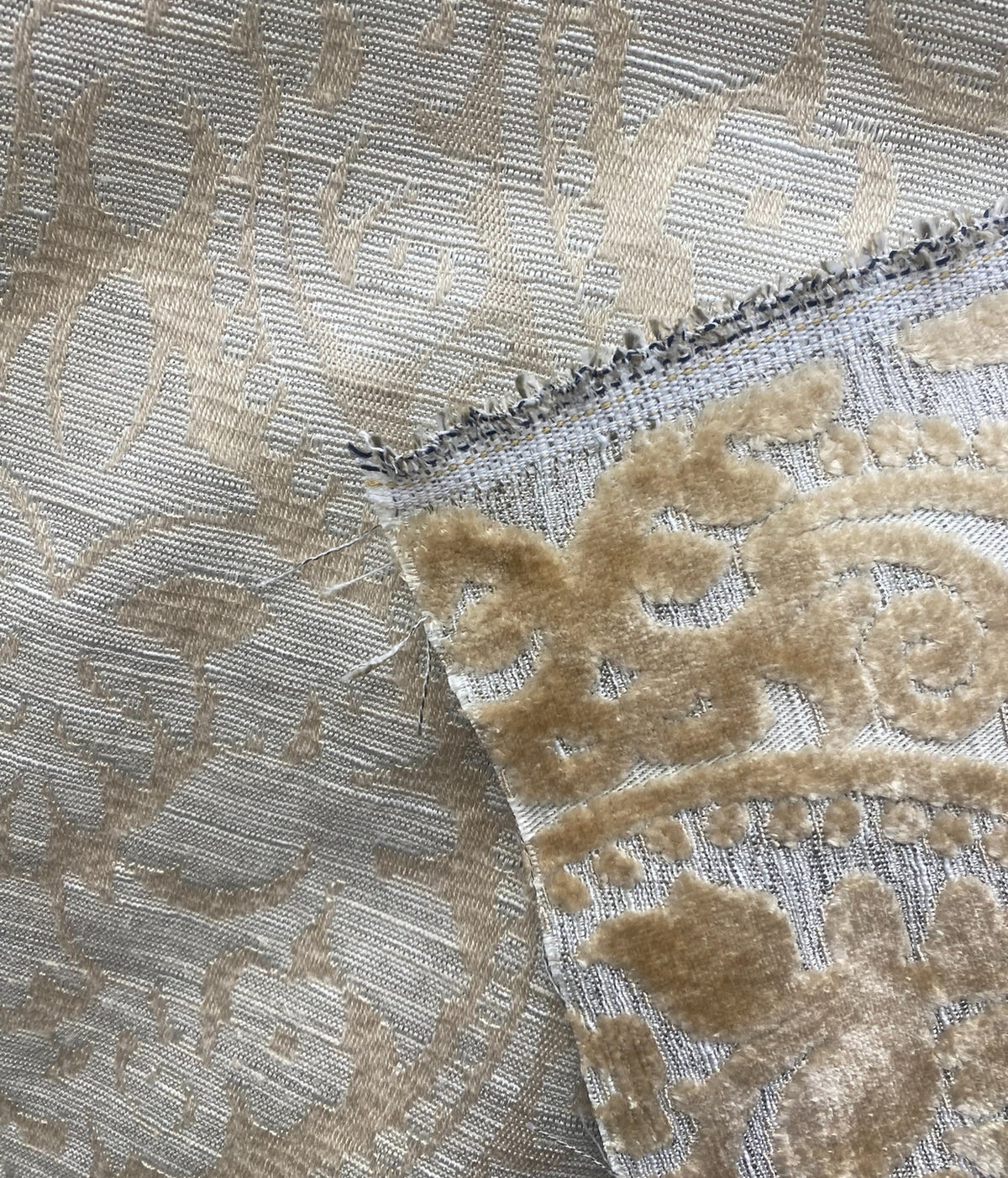 NEW Sir Sanders Novelty Burnout Medallion Chenille Velvet Fabric - Cream Blush - Fancy Styles Fabric Pierre Frey Lee Jofa Brunschwig & Fils