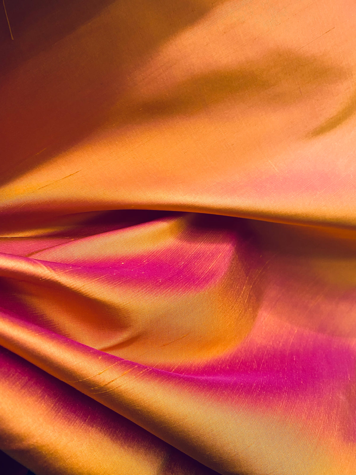 NEW Duchess Mable Designer 100% Silk Dupioni - Tangerine with Fuchsia Iridescence - Fancy Styles Fabric Pierre Frey Lee Jofa Brunschwig & Fils
