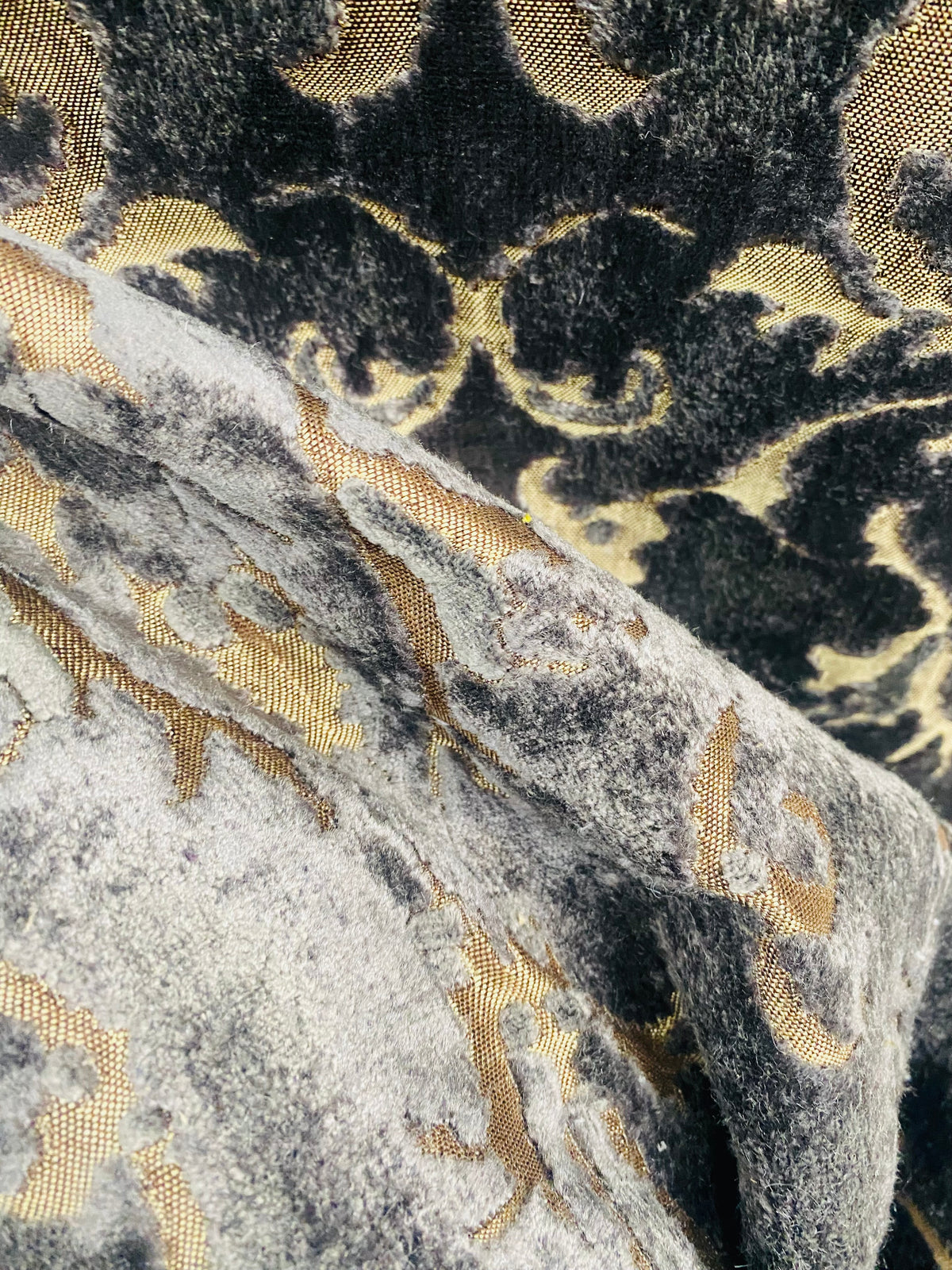 NEW! Duke Santori Designer Venetian Italian Burnout Medallion Chenille Velvet Silver-Charcoal Grey Bronze Fabric Upholstery - Fancy Styles Fabric Pierre Frey Lee Jofa Brunschwig & Fils