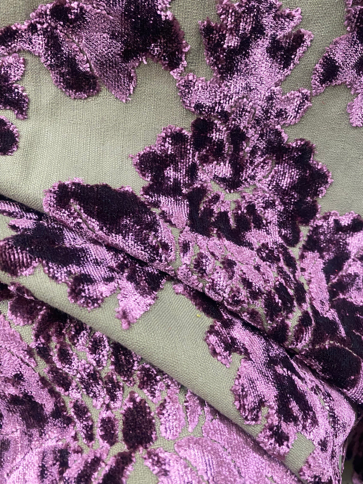 NEW! Prince Jasper - Designer Italian Venetian Burnout Damask Cut Velvet Purple Fabric Upholstery - Fancy Styles Fabric Pierre Frey Lee Jofa Brunschwig & Fils