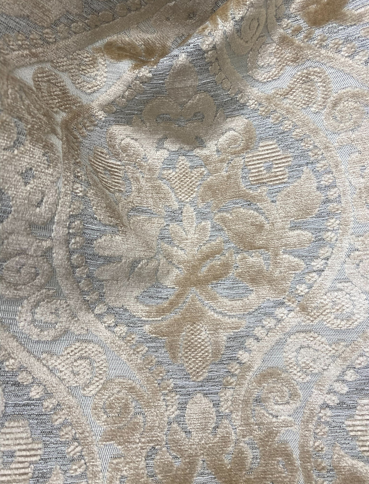 NEW Sir Sanders Novelty Burnout Medallion Chenille Velvet Fabric - Cream Blush - Fancy Styles Fabric Pierre Frey Lee Jofa Brunschwig & Fils