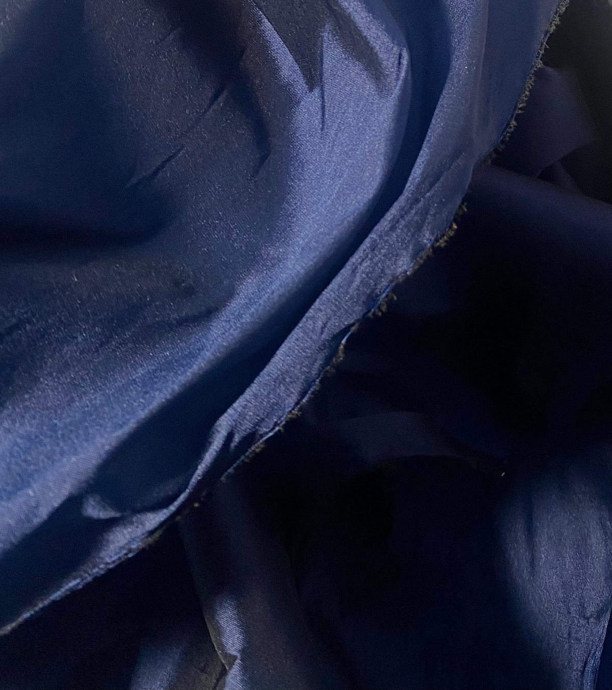 NEW: Lady Frank Light Designer “Faux Silk” Taffeta Fabric Made in Italy - Navy Blue with Black Iridescence - Fancy Styles Fabric Pierre Frey Lee Jofa Brunschwig & Fils