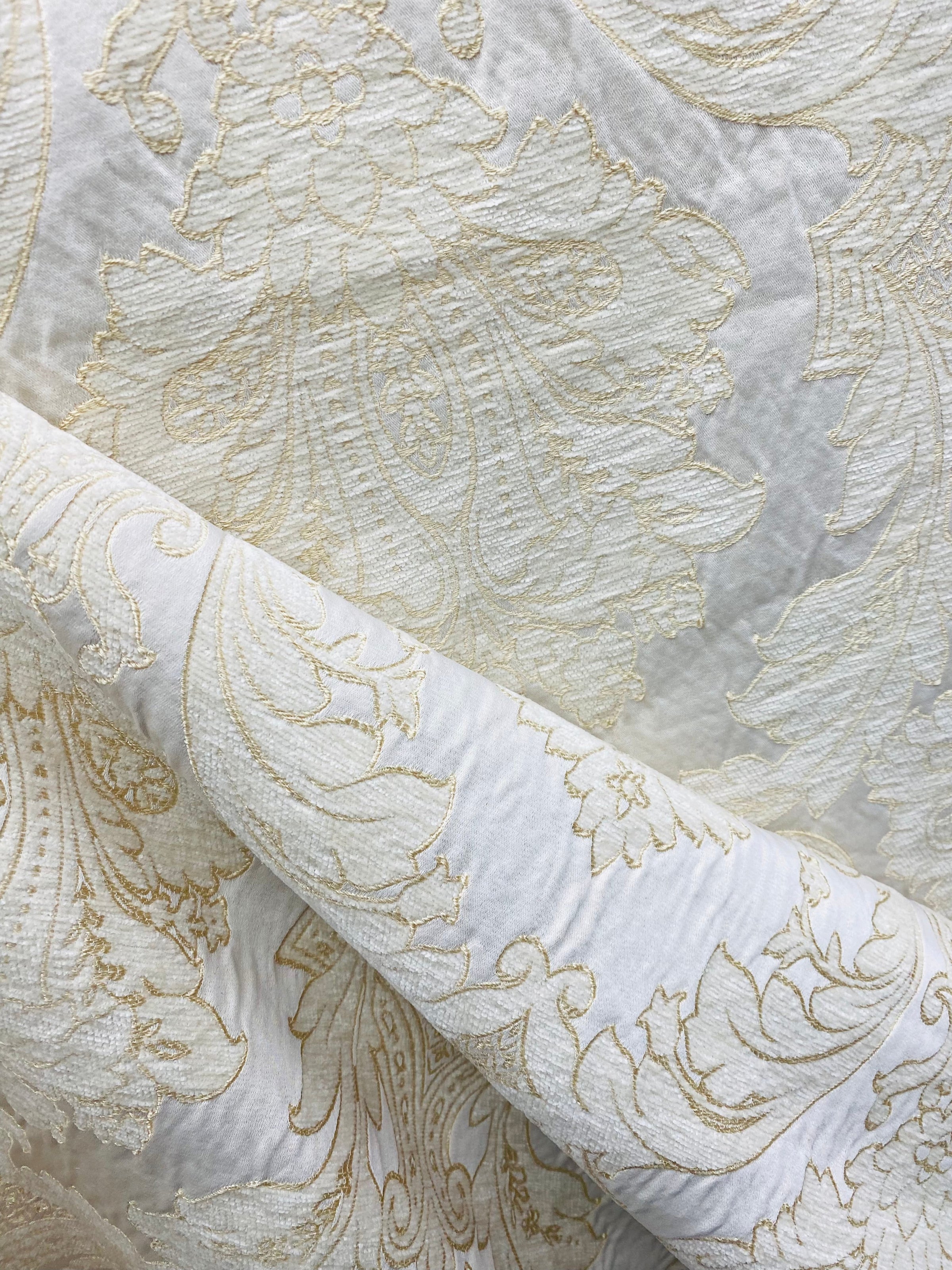 Coczalo Daniella Fabric NEW Lady Daniella Designer Medallion Burnout Chenille Velvet Fabric