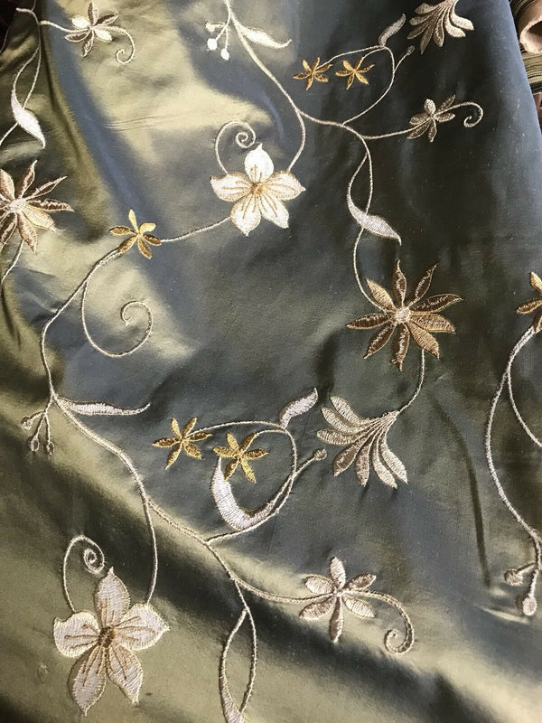 SWATCH 100% Silk Taffeta Embroidered Floral Fabric - 4” X 7” Sample - Fancy Styles Fabric Pierre Frey Lee Jofa Brunschwig & Fils