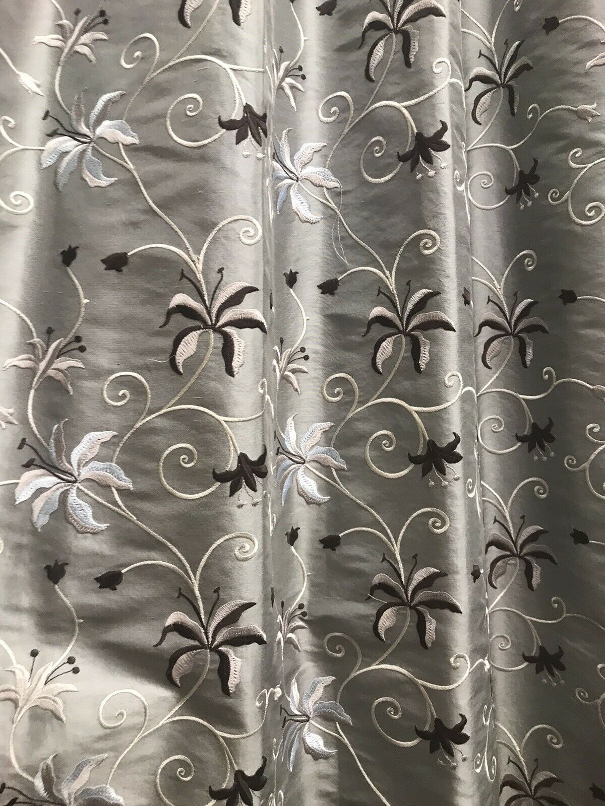 NEW! 100% Silk Embroidered Dupioni Taffeta Fabric - Floral Silver Gray Floral - Fancy Styles Fabric Pierre Frey Lee Jofa Brunschwig & Fils