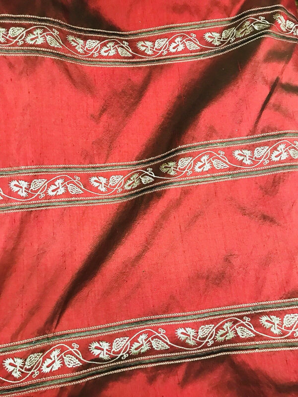 SWATCH Lady Paulette 100% Silk Taffeta Fabric Embroidery Crimson Red & Iridescent Black Tones - Fancy Styles Fabric Pierre Frey Lee Jofa Brunschwig & Fils