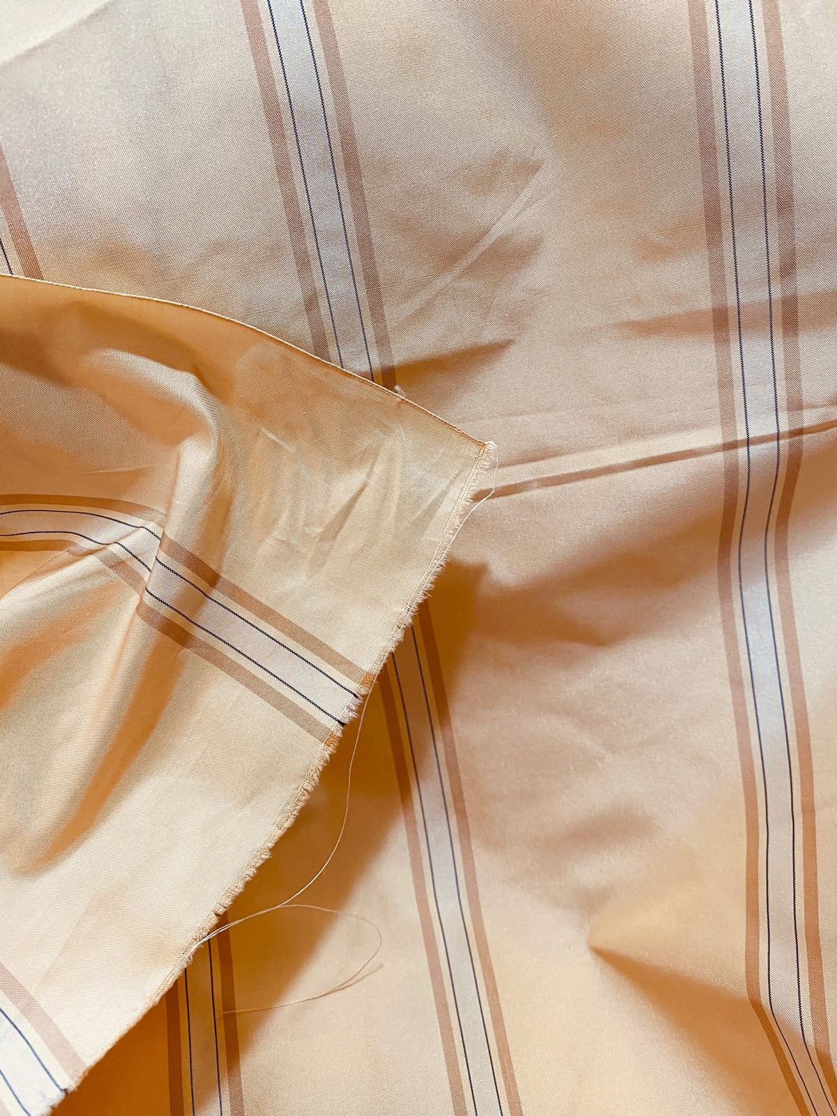 NEW Princess Stella Designer 100% Silk Taffeta Fabric in Peach & Cream - Fancy Styles Fabric Pierre Frey Lee Jofa Brunschwig & Fils