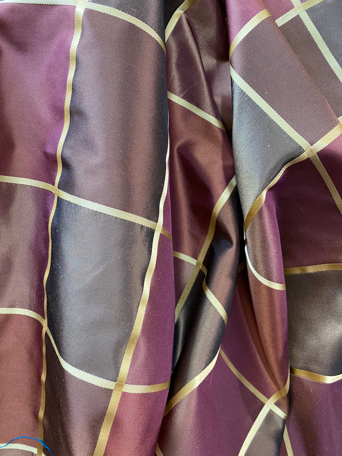NEW Contessa Lucia 100% Silk Taffeta Plaid Tartan Berry and Gold Fabric - Fancy Styles Fabric Pierre Frey Lee Jofa Brunschwig & Fils