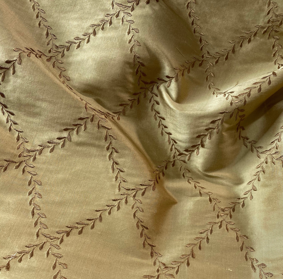 NEW Queen Mary 100% Silk Dupioni Fabric with Diamond Leaf Motif in Gold - Fancy Styles Fabric Pierre Frey Lee Jofa Brunschwig & Fils