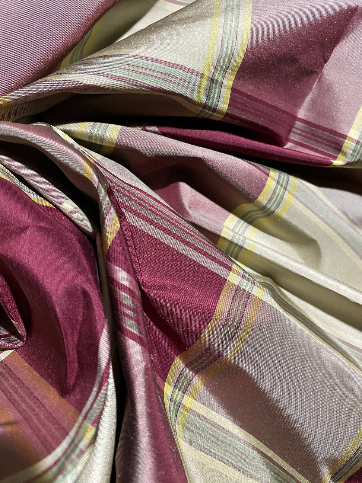 NEW Miss Dorothy 100% Silk Taffeta Plaid Tartan Fabric in White Cream and Burgundy Red - Fancy Styles Fabric Pierre Frey Lee Jofa Brunschwig & Fils