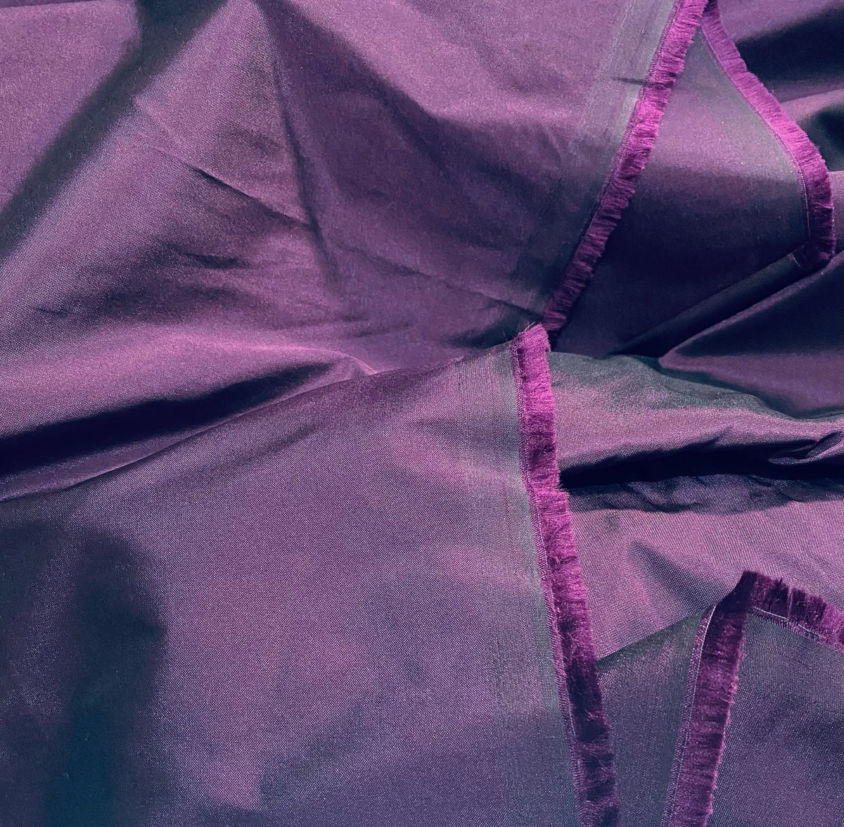 NEW Lady Frank Light Designer “Faux Silk” Taffeta Fabric Made in Italy Purple with Black Iridescence - Fancy Styles Fabric Pierre Frey Lee Jofa Brunschwig & Fils