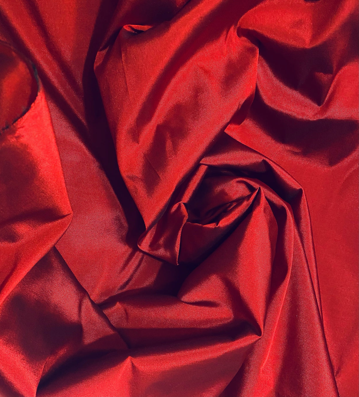 NEW Lady Frank Light Designer “Faux Silk” Taffeta Fabric Made in Italy Red - Fancy Styles Fabric Pierre Frey Lee Jofa Brunschwig & Fils