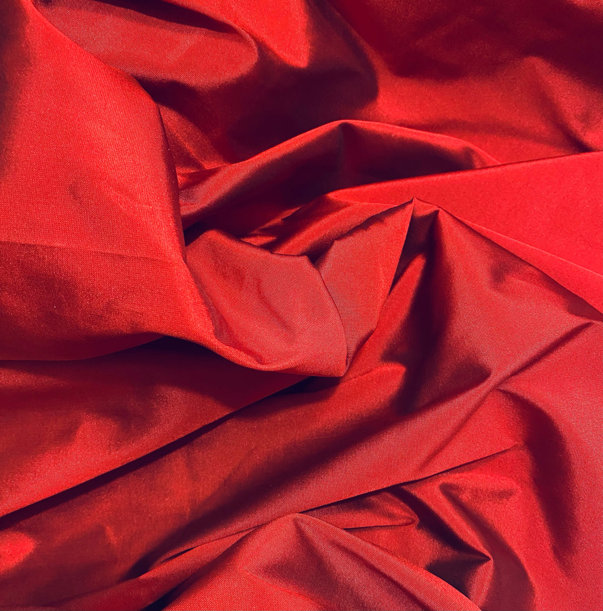 NEW Lady Frank Light Designer “Faux Silk” Taffeta Fabric Made in Italy Red - Fancy Styles Fabric Pierre Frey Lee Jofa Brunschwig & Fils