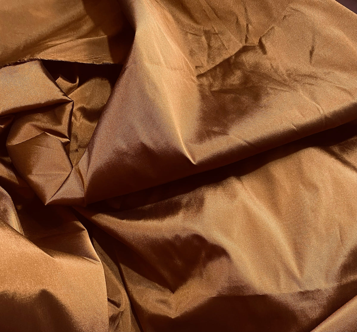 NEW Lady Frank Light Designer “Faux Silk” Taffeta Fabric Made in Italy Copper with Black Iridescence - Fancy Styles Fabric Pierre Frey Lee Jofa Brunschwig & Fils