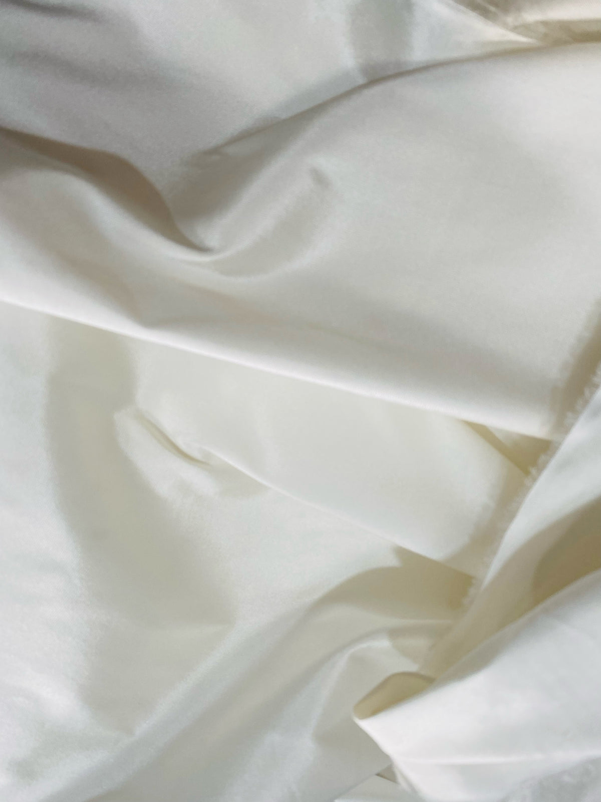 NEW Lady Frank Light Designer “Faux Silk” Taffeta Fabric Made in Italy White - Fancy Styles Fabric Pierre Frey Lee Jofa Brunschwig & Fils