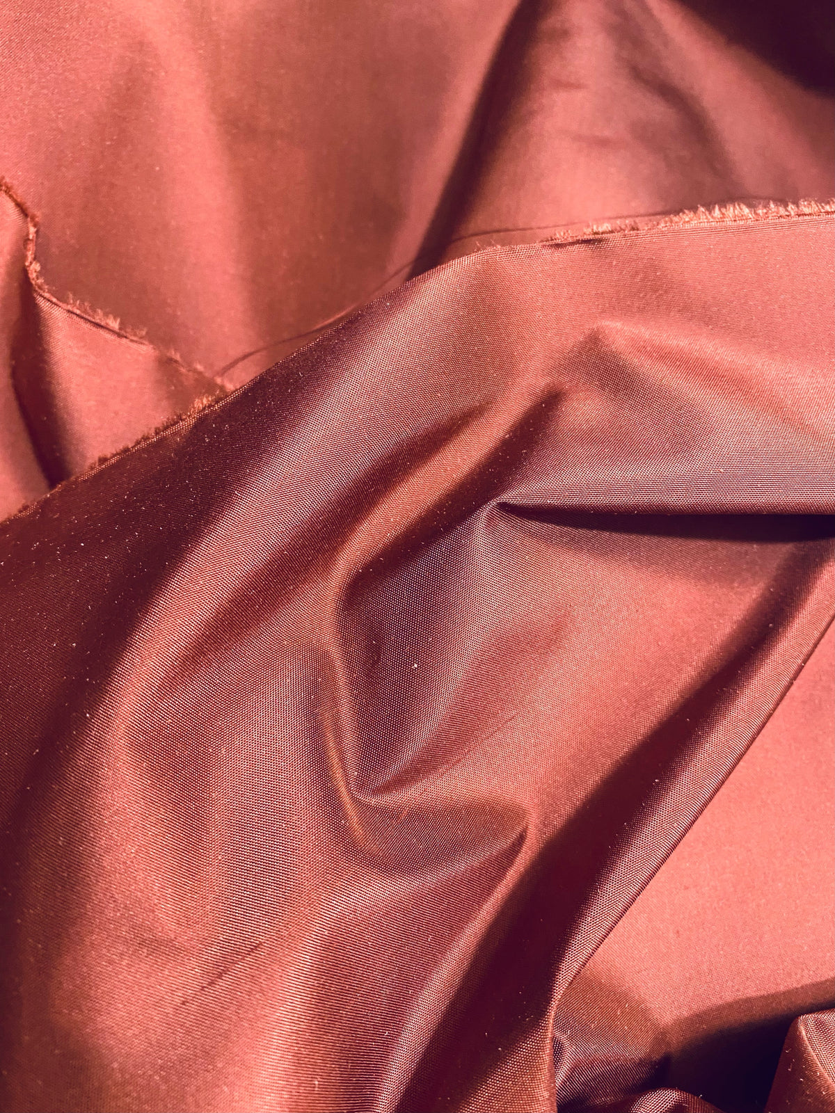NEW Lady Lisa Designer 100% Silk Brick Red Taffeta Fabric - Fancy Styles Fabric Pierre Frey Lee Jofa Brunschwig & Fils