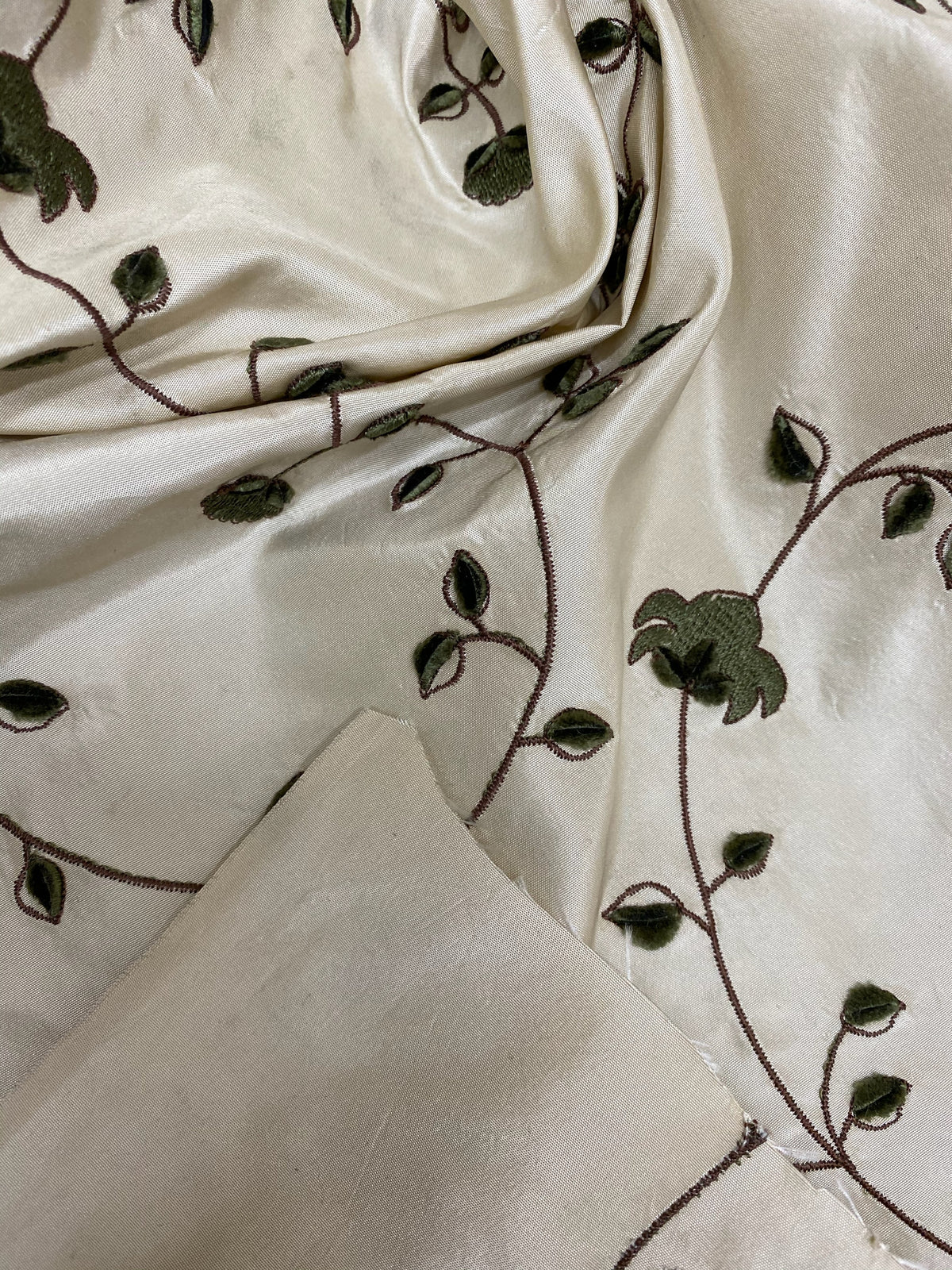 NEW Countess Stephanie 100% Silk Taffeta White Cream with Olive Velvet Embroidered Flowers - Fancy Styles Fabric Pierre Frey Lee Jofa Brunschwig & Fils