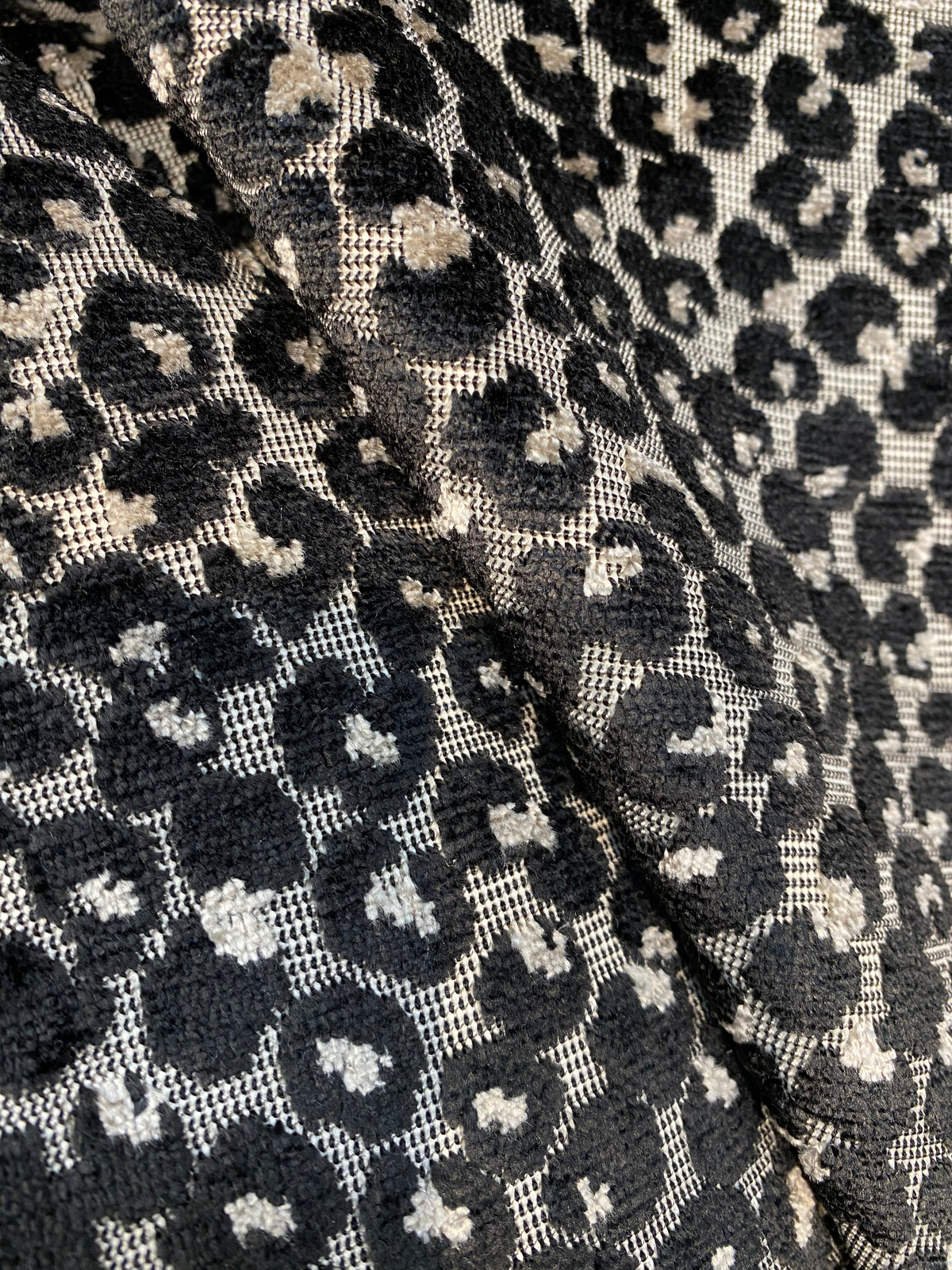 NEW Baron Clyde Novelty Italian Leopard Upholstery Chenille Velvet Gray Black and White - Fancy Styles Fabric Pierre Frey Lee Jofa Brunschwig & Fils