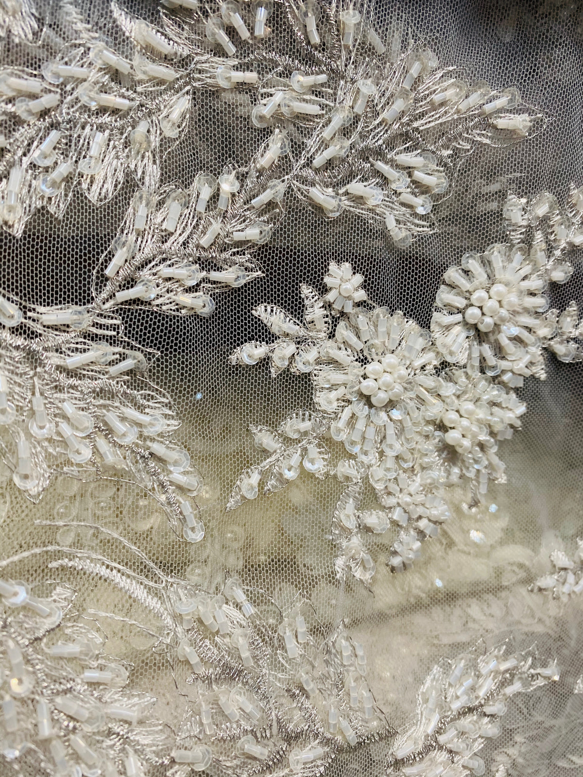 NEW Designer Beaded Mesh Lace Floral Bouquet Scalloped Fabric Ivory White - Fancy Styles Fabric Pierre Frey Lee Jofa Brunschwig & Fils
