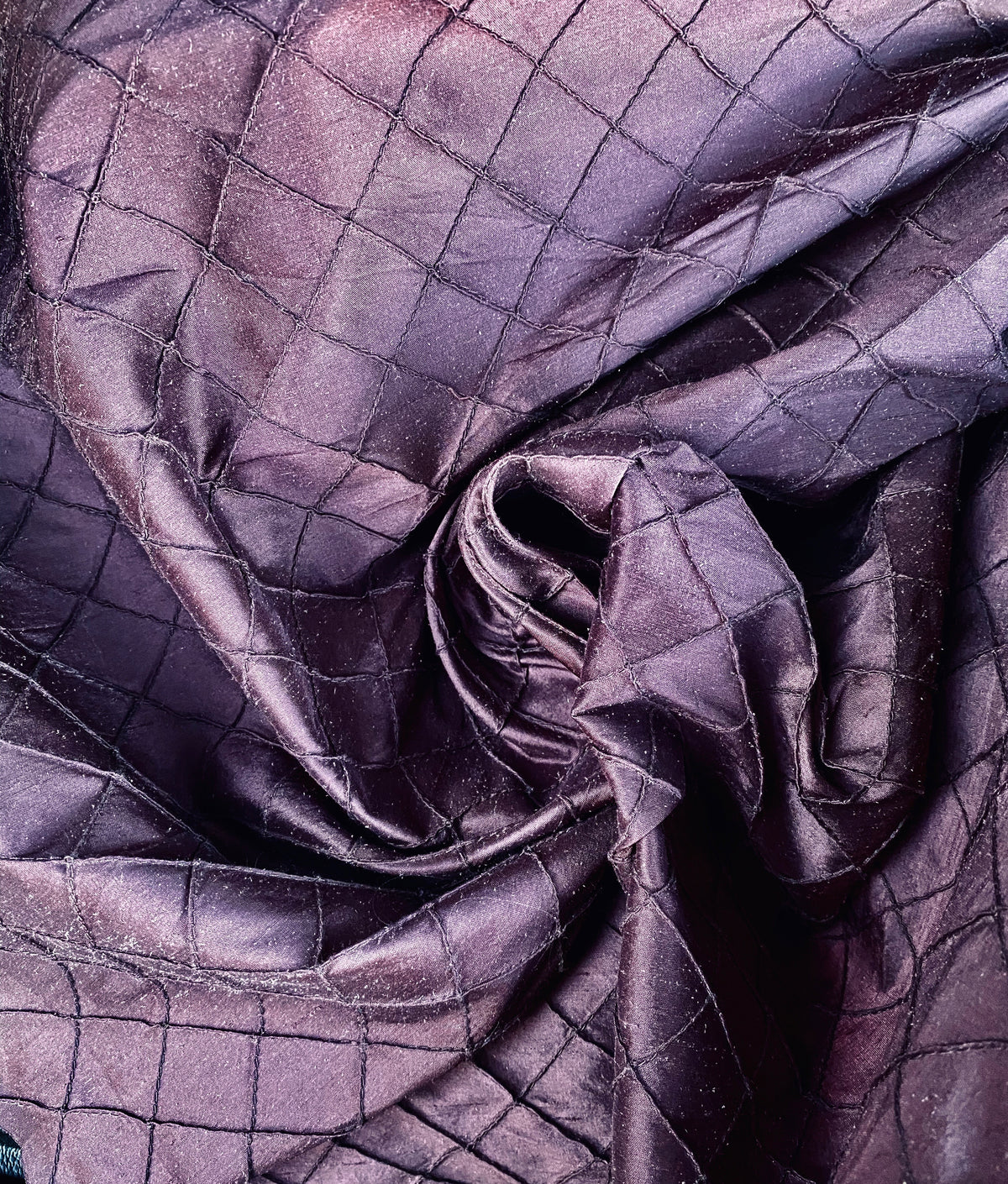 NEW Lady Morgan 100% Silk Dupioni Pintuck Diamond Dark Purple Fabric - Fancy Styles Fabric Pierre Frey Lee Jofa Brunschwig & Fils