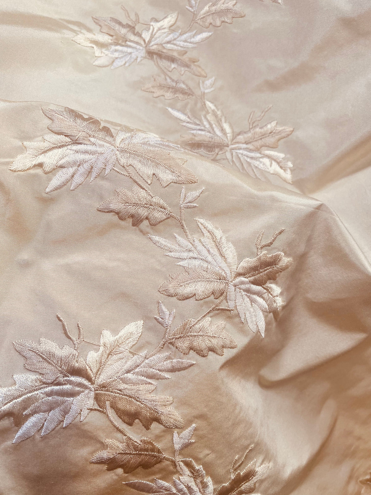 Fat Quarter: Queen Lafayette Novelty Couture 100% Silk Taffeta Embroidered Leaf Motif Fabric Cream - Fancy Styles Fabric Pierre Frey Lee Jofa Brunschwig & Fils