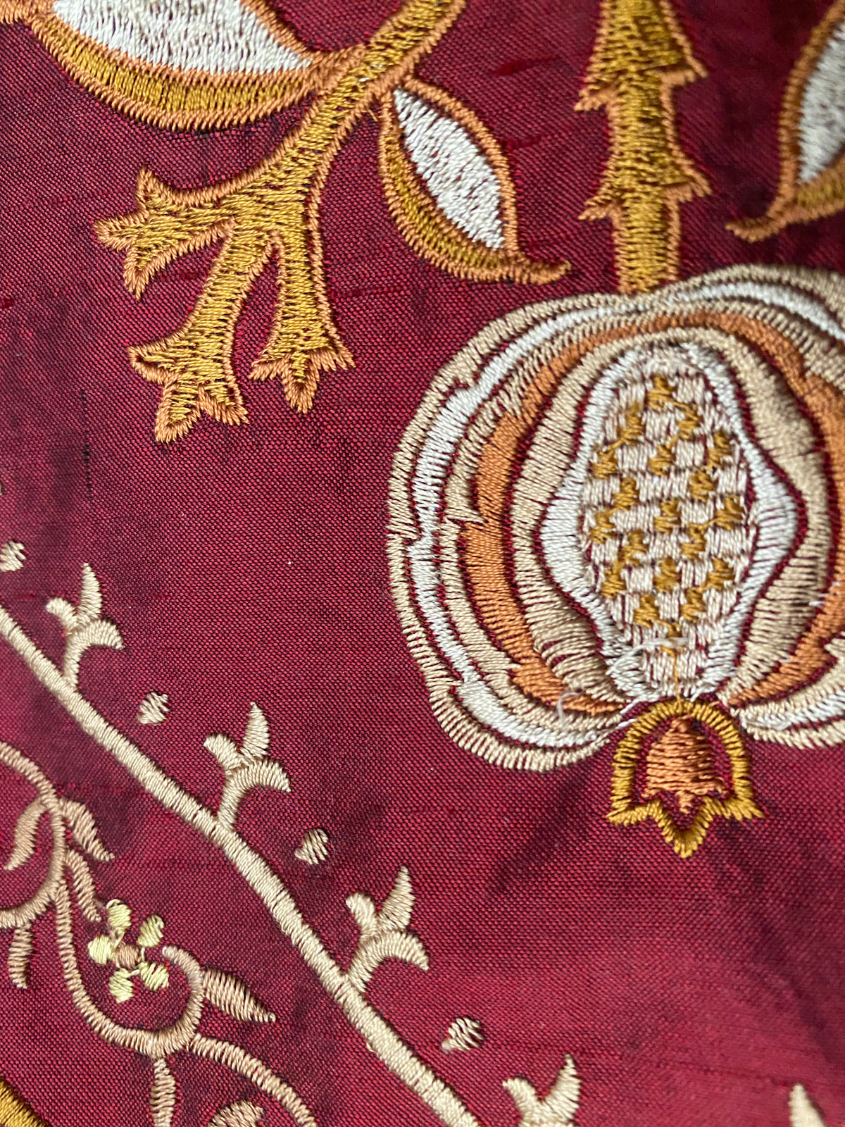 NEW! Queen Riviera Novelty 100% Silk Dupioni Embroidered Floral Fabric - Red - Fancy Styles Fabric Pierre Frey Lee Jofa Brunschwig & Fils