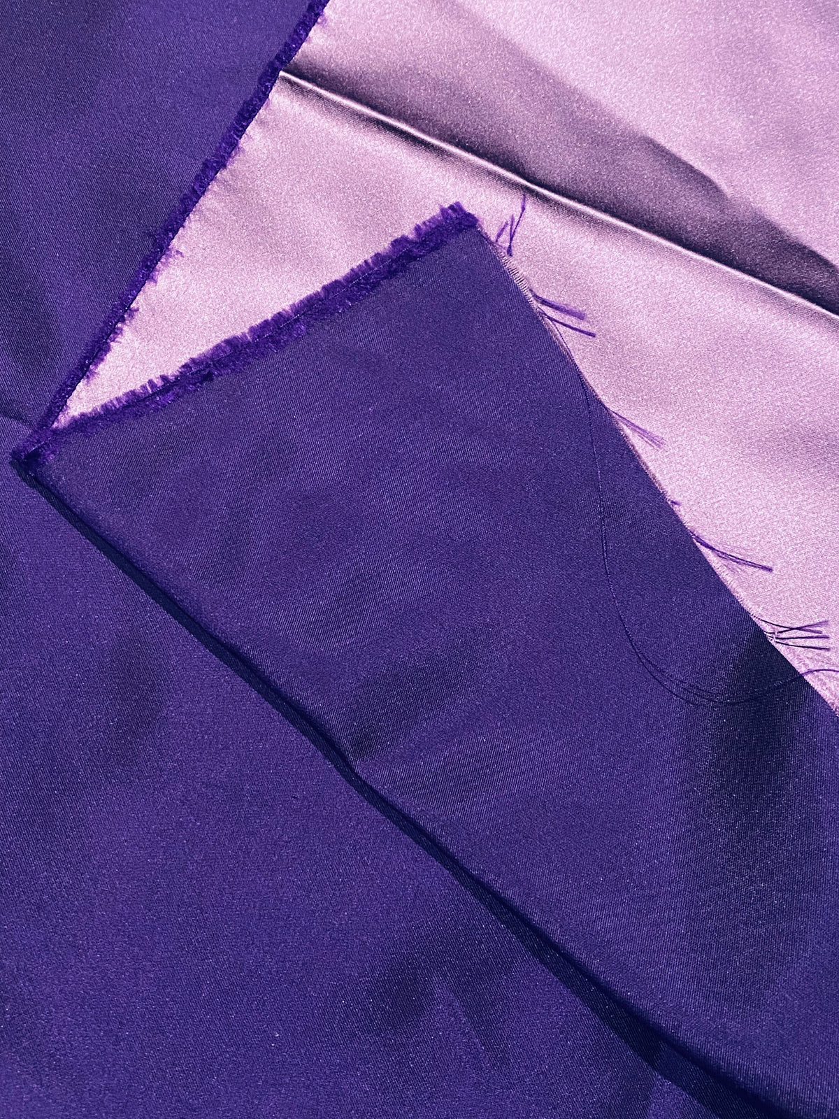 NEW Countess Christie 100% Silk Duchess Satin Fabric in Lavender Purple 53mm - Fancy Styles Fabric Pierre Frey Lee Jofa Brunschwig & Fils