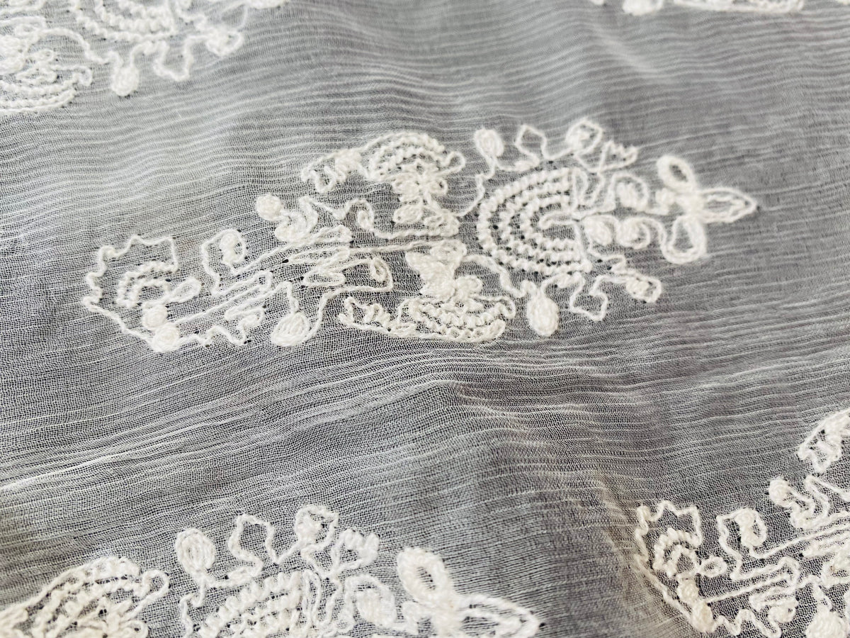 NEW Lady Di Novelty Bridal Couture 100% Silk Crinkle Chiffon Lace Fabric - Fancy Styles Fabric Pierre Frey Lee Jofa Brunschwig & Fils