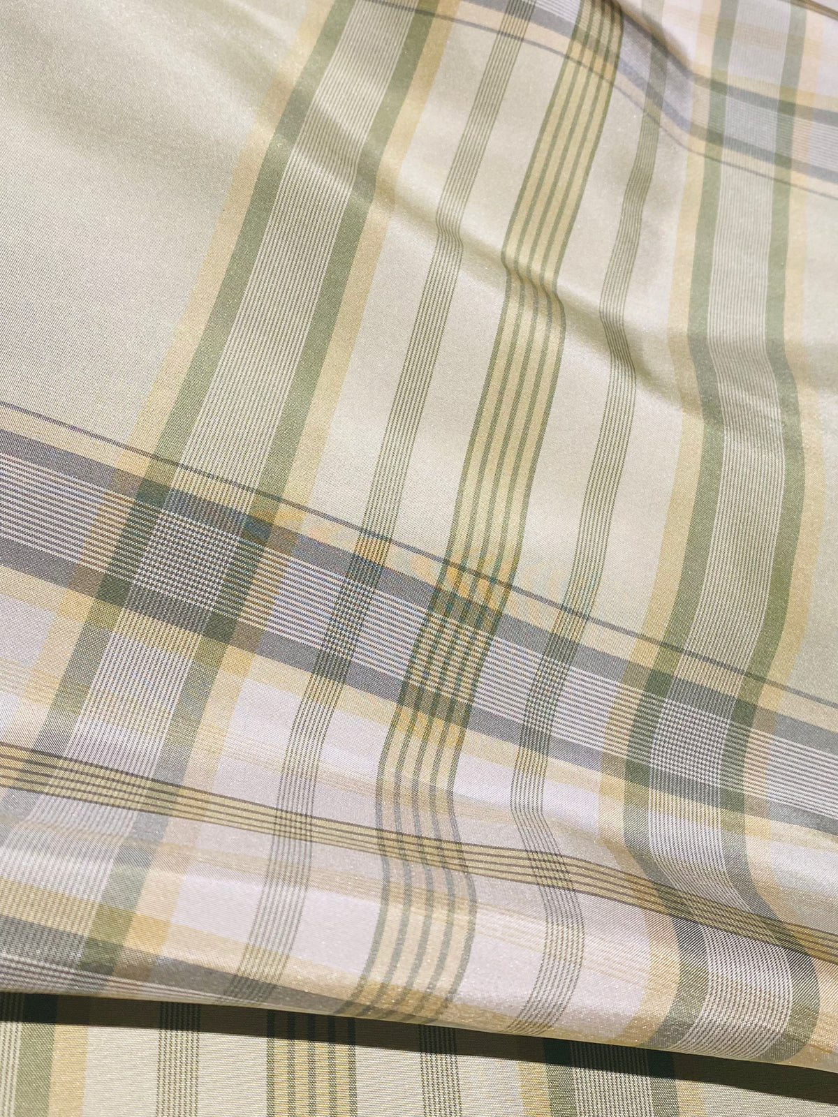 NEW Lady Pippy 100% Silk Taffeta Pistachio Plaid Fabric SB_6_35 - Fancy Styles Fabric Pierre Frey Lee Jofa Brunschwig & Fils