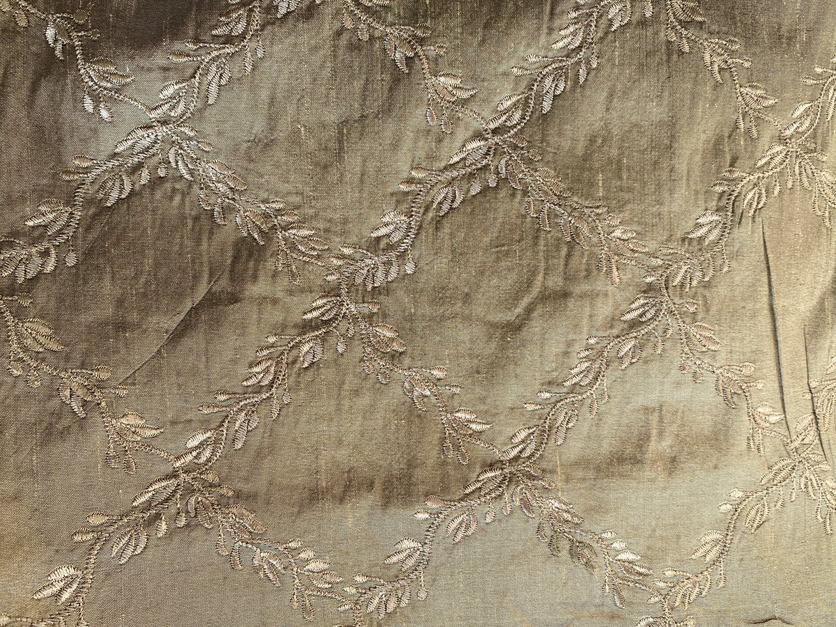NEW Queen Delila 100% Silk Dupioni Fabric with Diamond Leaf Motif in Old Gold - Fancy Styles Fabric Pierre Frey Lee Jofa Brunschwig & Fils