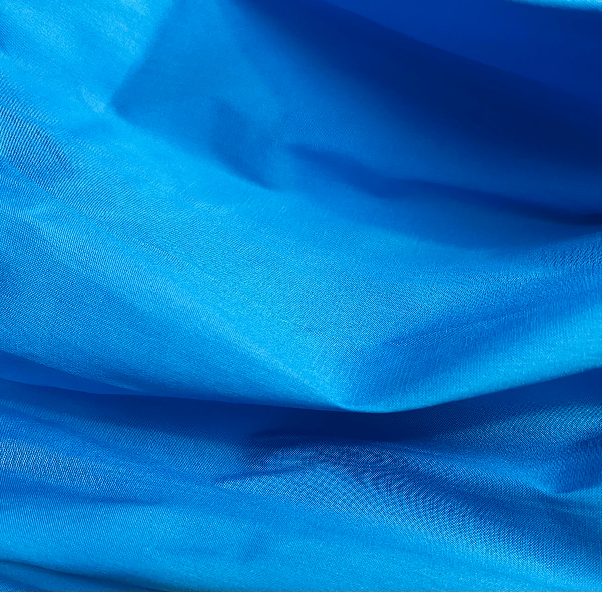NEW Lady Frank Light Designer “Faux Silk” Taffeta Fabric Made in Italy Cobalt Blue w/ Pink Iridescence - Fancy Styles Fabric Pierre Frey Lee Jofa Brunschwig & Fils