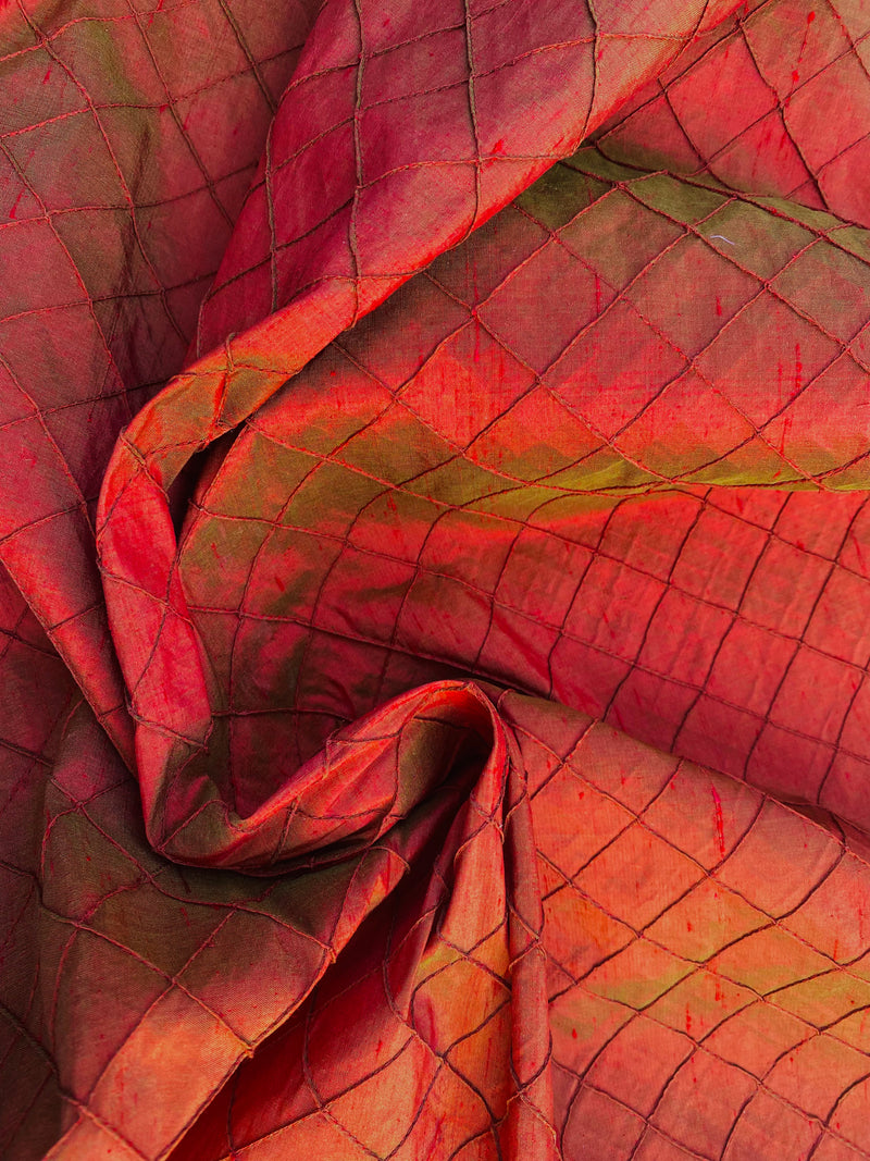 NEW Lady Morgan 100% Silk Dupioni with Pintuck Diamond Motif Fabric in Red with Green Iridescence SB_5_23