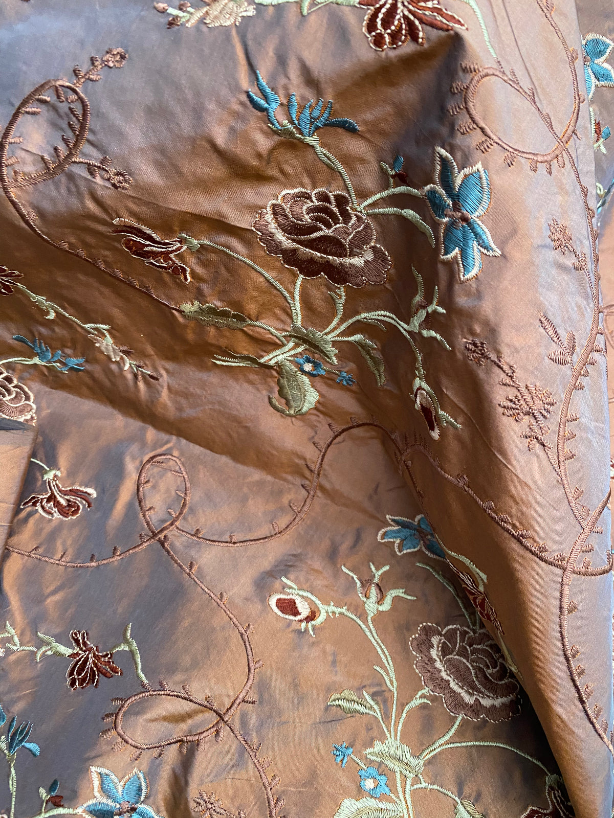 Fat Quarter: Queen Dragonia Novelty 100% Silk Dupioni Embroidered Floral Fabric - Copper Blue Iridescence - Fancy Styles Fabric Pierre Frey Lee Jofa Brunschwig & Fils