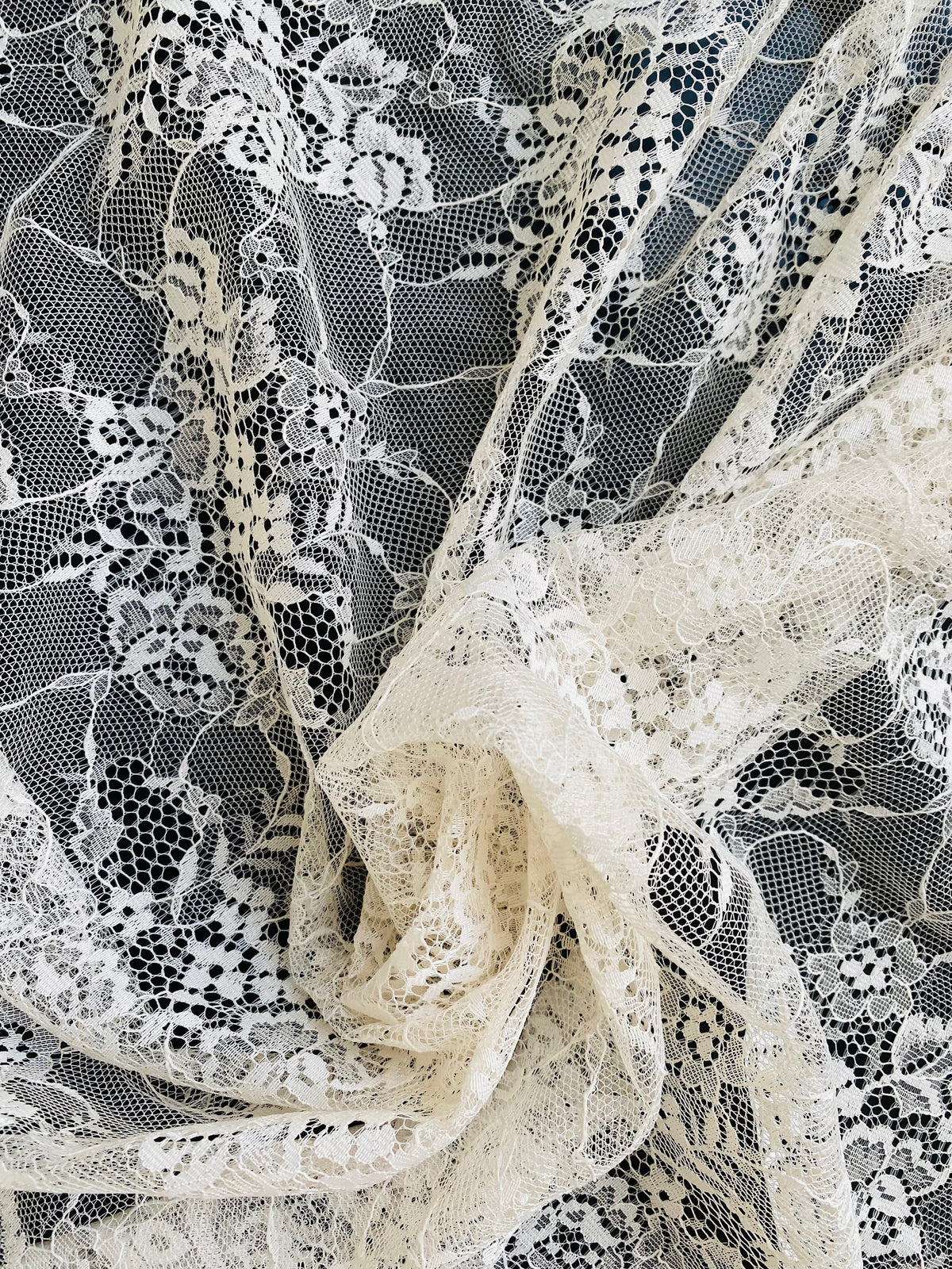 NEW! Duchess Dragonus French Scalloped Floral Lace Fabric By The Yard- Cream - Fancy Styles Fabric Pierre Frey Lee Jofa Brunschwig & Fils