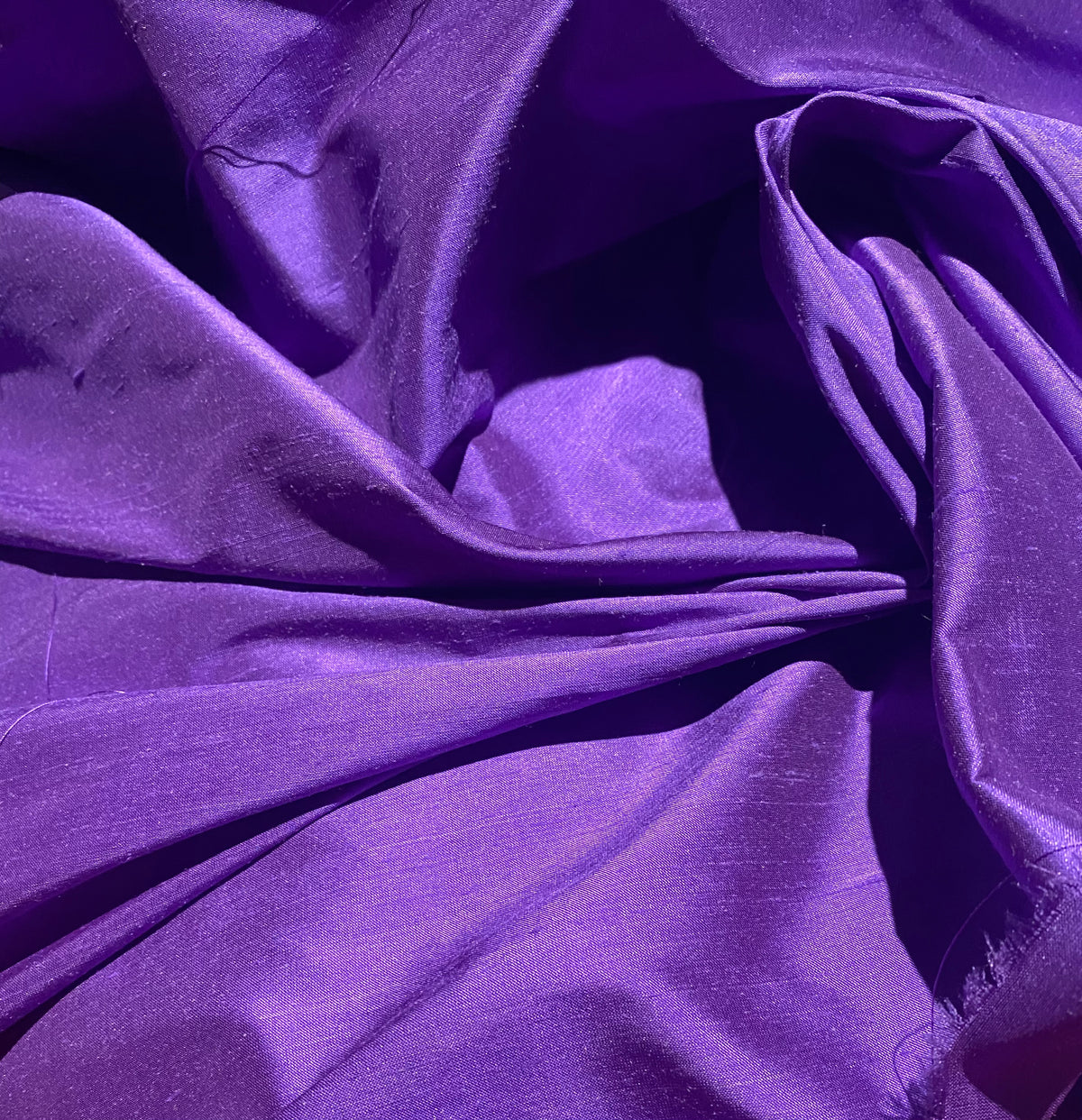 NEW Duchess Mable Designer 100% Silk Dupioni - Solid Electric Purple - Fancy Styles Fabric Pierre Frey Lee Jofa Brunschwig & Fils