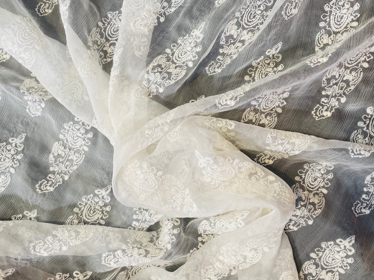 NEW Lady Di Novelty Bridal Couture 100% Silk Crinkle Chiffon Lace Fabric - Fancy Styles Fabric Pierre Frey Lee Jofa Brunschwig & Fils