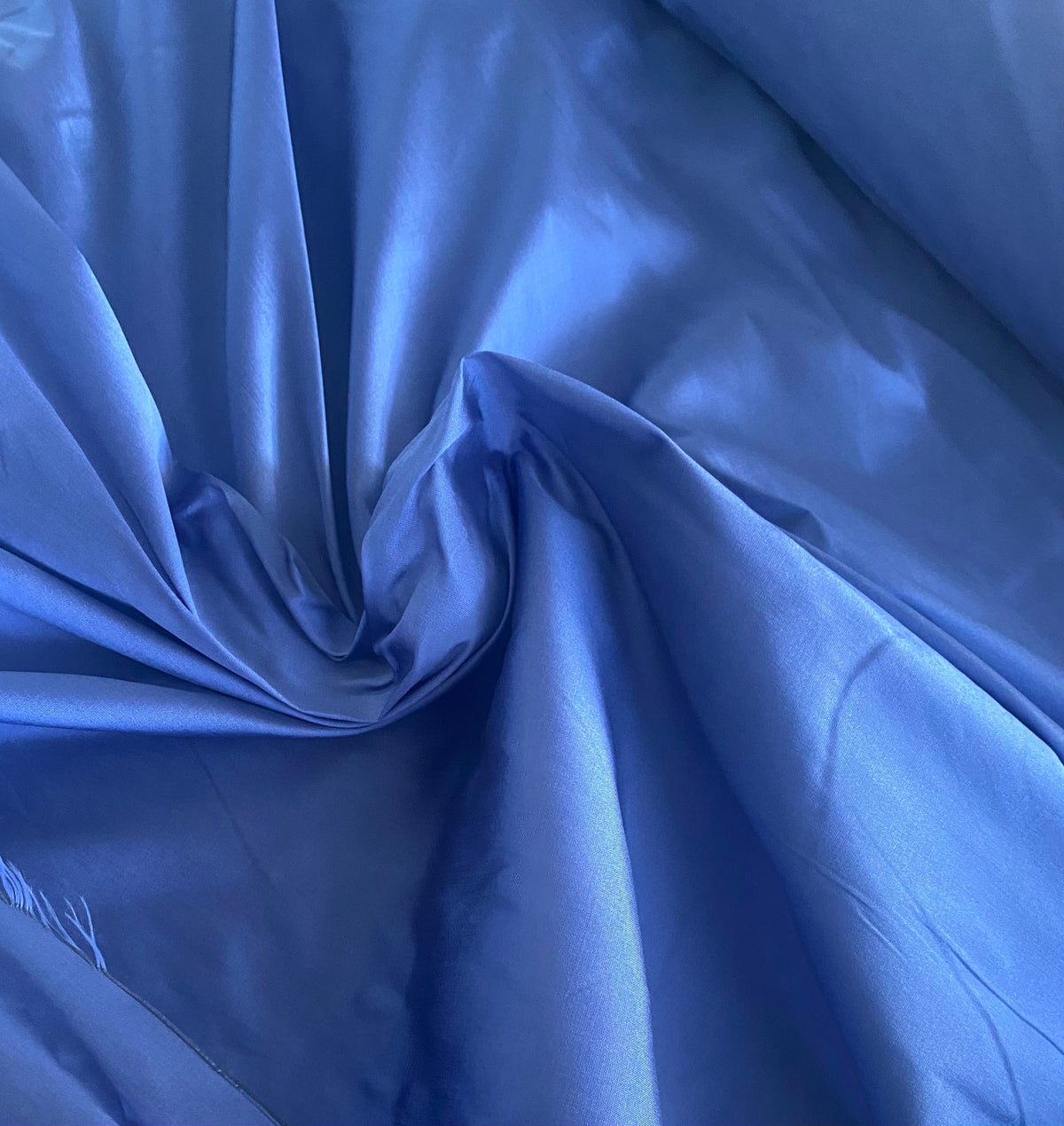 NEW Lady Frank Light Designer “Faux Silk” Taffeta Fabric Made in Italy - Blue Violet - Fancy Styles Fabric Pierre Frey Lee Jofa Brunschwig & Fils