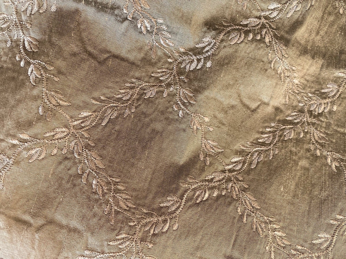 NEW Queen Delila 100% Silk Dupioni Fabric with Diamond Leaf Motif in Old Gold - Fancy Styles Fabric Pierre Frey Lee Jofa Brunschwig & Fils