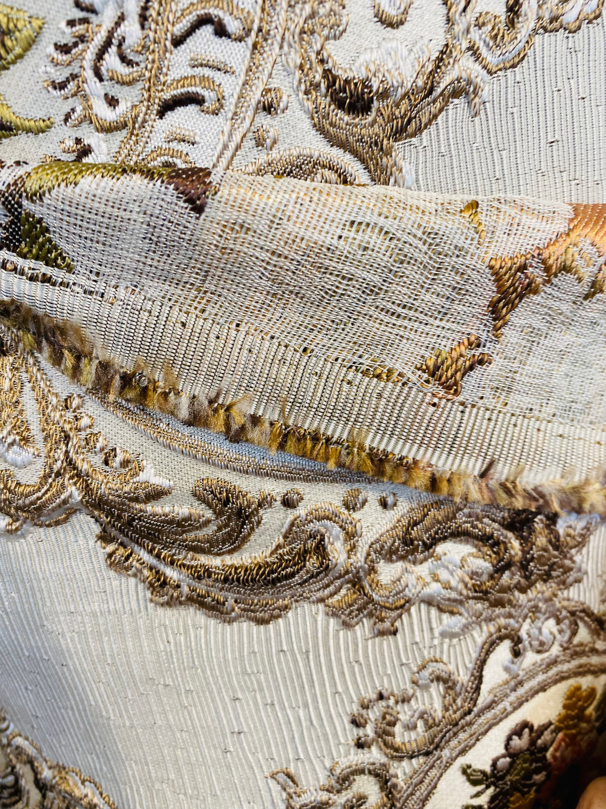 NEW Queen Rose Designer Brocade Satin Fabric- Antique Yellow Pink Roses - Upholstery - Fancy Styles Fabric Pierre Frey Lee Jofa Brunschwig & Fils