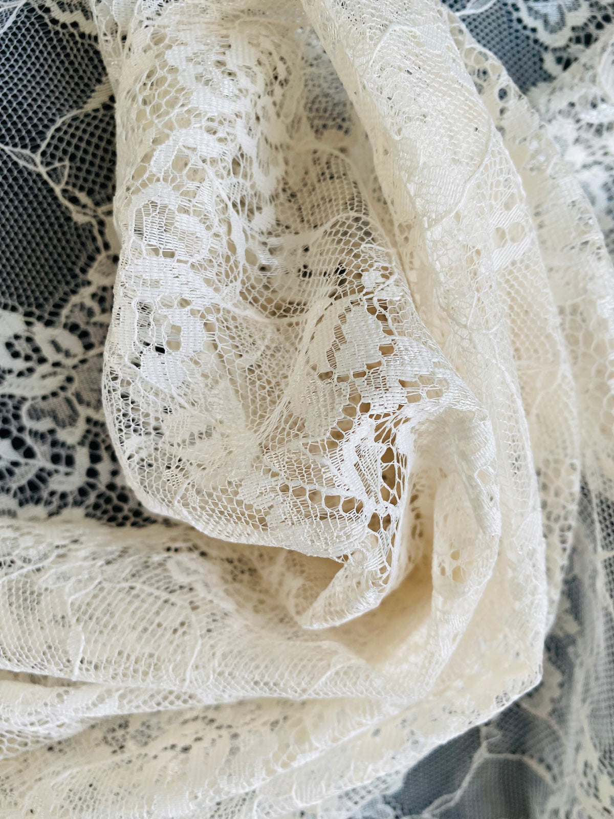 NEW! Duchess Dragonus French Scalloped Floral Lace Fabric By The Yard- Cream - Fancy Styles Fabric Pierre Frey Lee Jofa Brunschwig & Fils