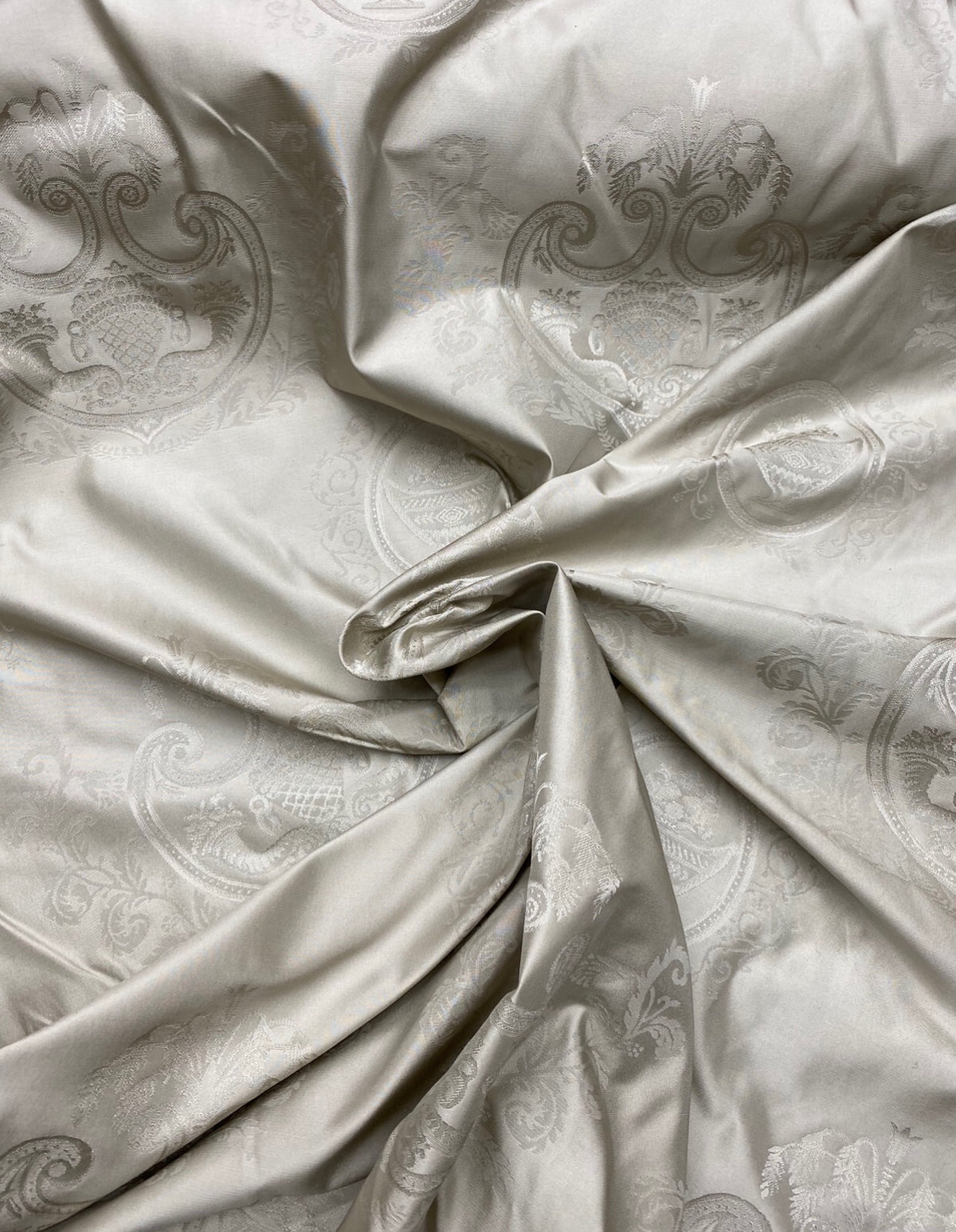 NEW Countess Robin 100% Silk Jacquard Neoclassical Light Gray Damask - Fancy Styles Fabric Pierre Frey Lee Jofa Brunschwig & Fils