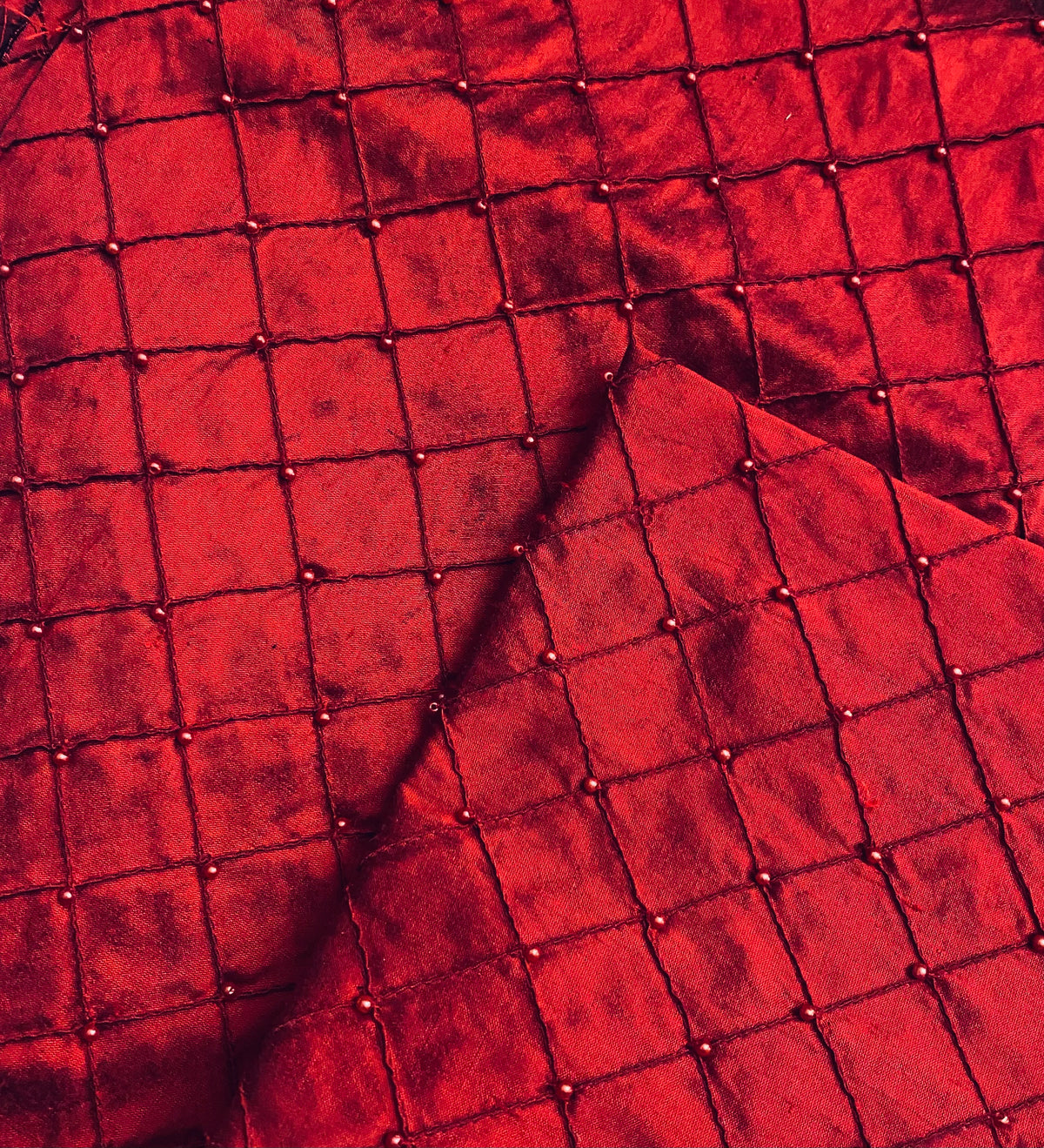 NEW Queen Pearl 100% Silk Dupioni Pintuck Diamond Fabric with Pearls - Red - Fancy Styles Fabric Pierre Frey Lee Jofa Brunschwig & Fils