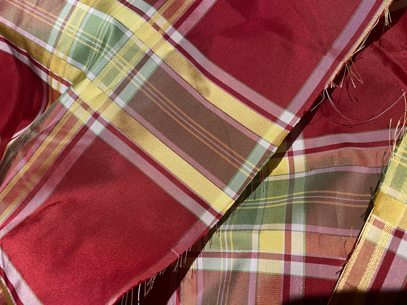 NEW! Duchess Darby 100% Silk Taffeta Plaid Tartan Ribbon Fabric Red SB_1_21