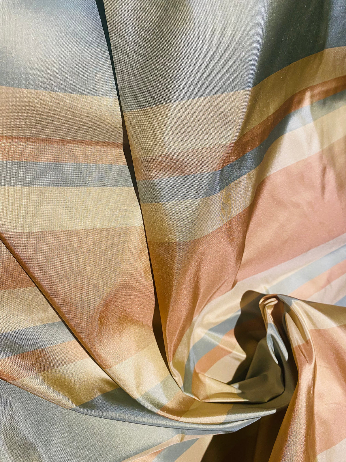 NEW Lady Gratis 100% Silk Taffeta Fabric Blue and Pink Stripes SB_1_16 - Fancy Styles Fabric Pierre Frey Lee Jofa Brunschwig & Fils