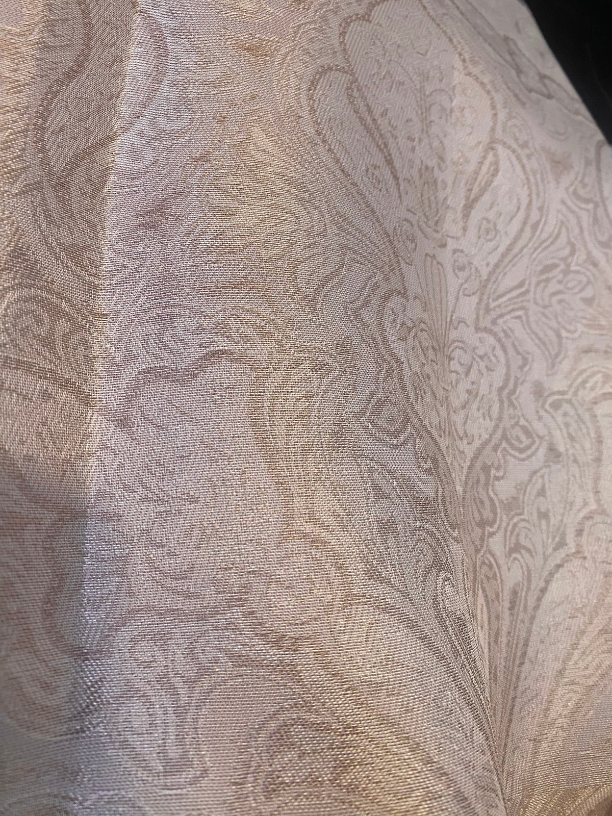 NEW Queen Lita 100% Silk Jacquard Lightweight Paisley Fabric - Cream Pink- SB_8_3 - Fancy Styles Fabric Pierre Frey Lee Jofa Brunschwig & Fils