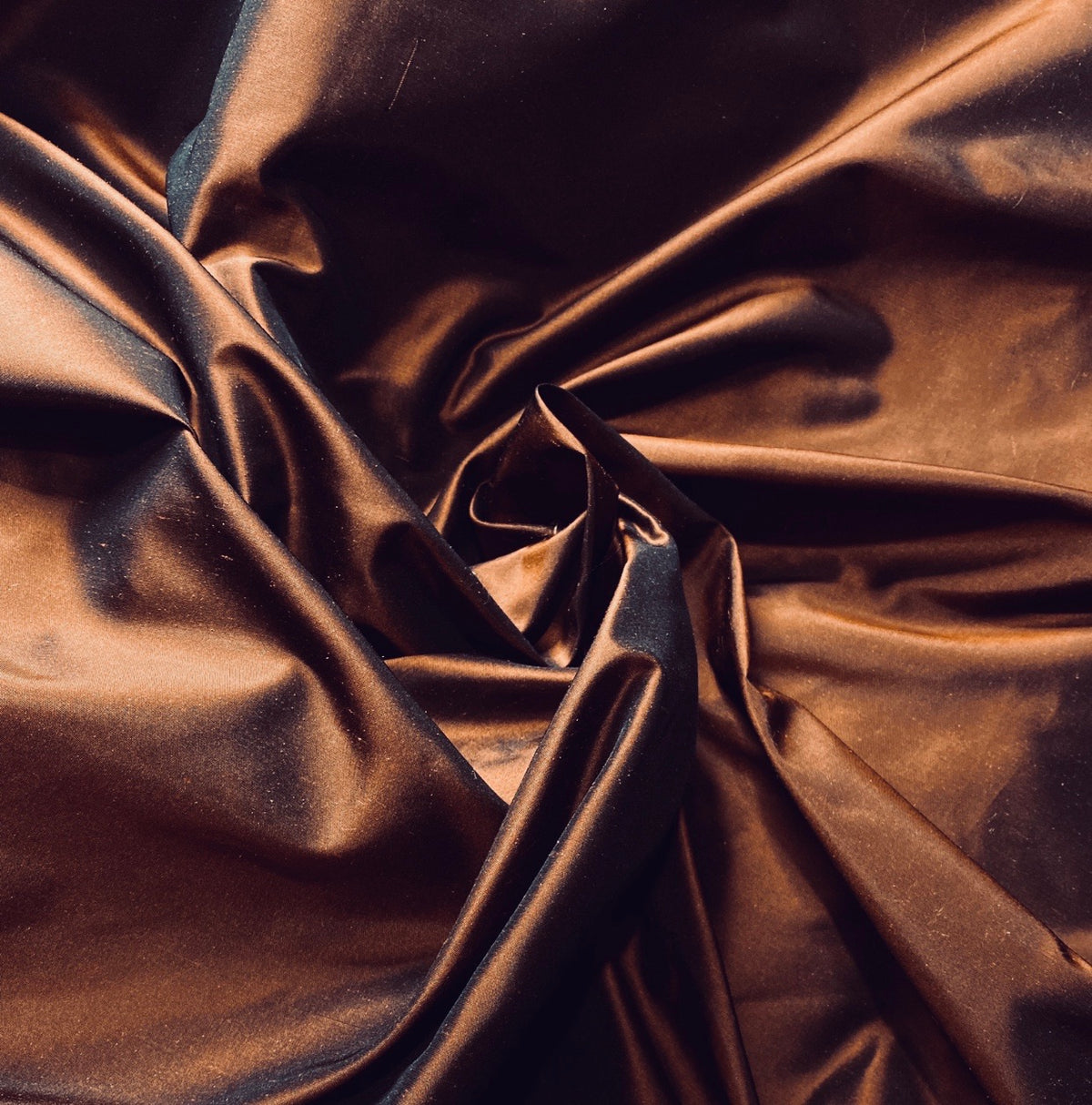 NEW Lady Lisa Designer 100% Silk Taffeta Fabric in Copper with Black Iridescence - Fancy Styles Fabric Pierre Frey Lee Jofa Brunschwig & Fils