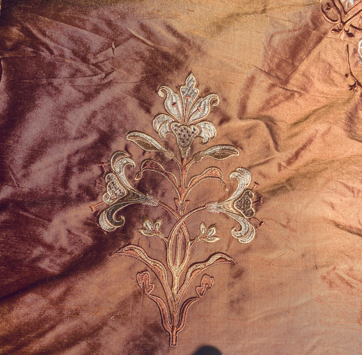 NEW Queen Riviera Novelty 100% Silk Dupioni Embroidered Floral Fabric - Copper Pink - Fancy Styles Fabric Pierre Frey Lee Jofa Brunschwig & Fils